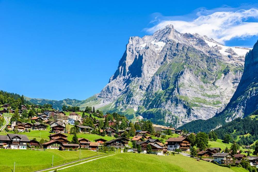 8 ways to have the best holiday in Switzerland